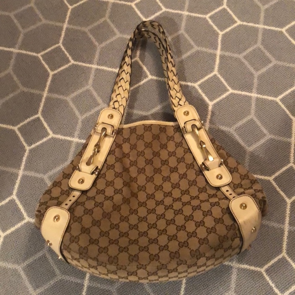 ⬇️CLOSET CLEAROUT⬇️GUCCI Pelham Braided Tote